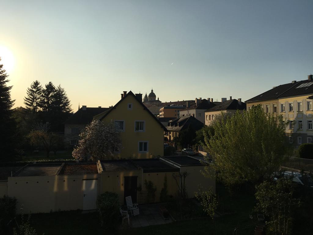 Am Loewenpark Apartamento Melk Exterior foto