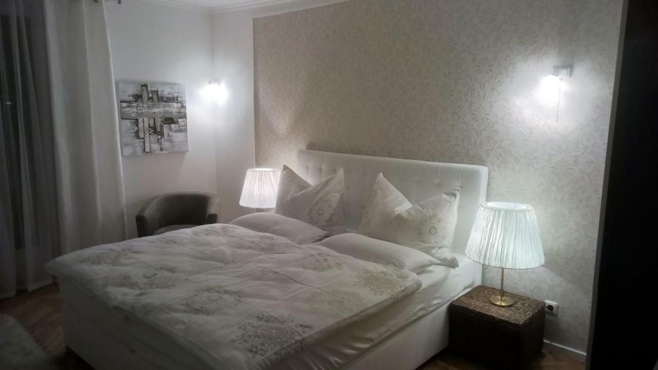 Am Loewenpark Apartamento Melk Exterior foto